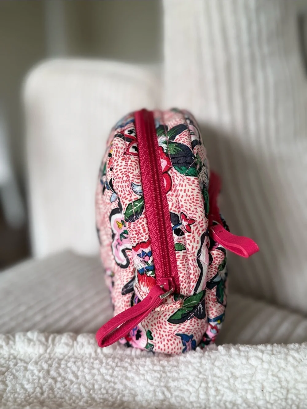 Vera Bradley Pink Floral Quilted Cosmetic Pouch Stitched flowers waterproof